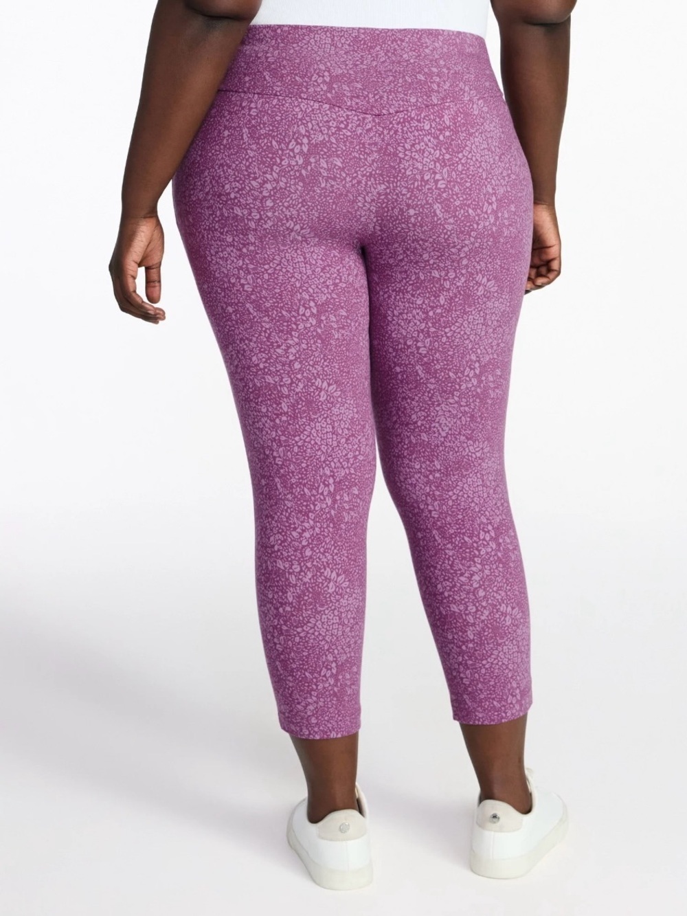 Terra & Sky Women’s Plus Size Purple High-Rise Capri Leggings - Picture 4 of 8